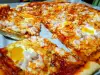 Pizza de pollo y huevos de codorniz