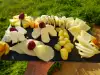Kaas en fruit schotel voor gasten