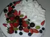 Плодова торта с крема сирене и ягоди