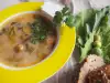 Весенний суп со щавелем, шпинатом и алычой
