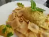 Ravioli mit Rindfleisch und Soße aus Avocado und Limette
