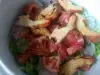 Obrok salata sa šumskim piletom