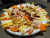 Saftiger Salat Fächer mit Granatapfel und weißem Spargel