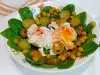 Salata sa graškom i poširanim jajima