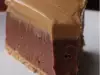 Čokoladni čizkejk sa puterom od kikirikija