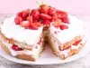 Макова торта с ягоди