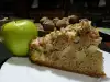 Пирог с яблоками, грецкими орехами и корицей