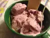Sladoled sa crnom ribizlnom i kiselom pavlakom