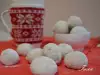 Празнични снежни топки с локум