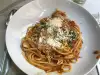 Spaghetti met ansjovis en amandelen