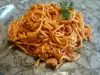 Спагетти с мясным фаршем и помидорами