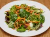 Витаминозна салата с алабаш, моркови и спанак