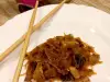 Стъклени спагети с пиле, гъби и кълнове от боб Мунг