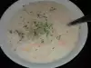 Студена млечна супа с моркови и орехи