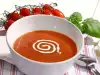 Супа с домати и босилек