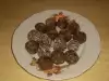 Сурови веган бонбони с фурми, овесени ядки и кокосово масло
