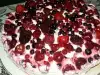Освежающий торт с ягодами