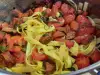 Талиатели с чоризо и чери домати
