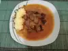 Wijnkebab met rundvlees en aardappelpuree