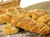 Гръцки хлебчета с маслини и кимион
