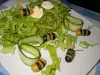 Sveža salata sa pčelicama od maslina