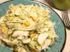 Salată de varză cu porumb și castraveți